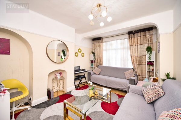 Eccleston Crescent, Goodmayes