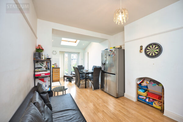 Eccleston Crescent, Goodmayes