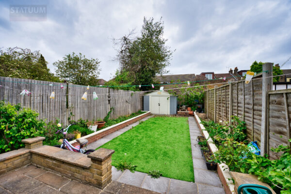 Eccleston Crescent, Goodmayes