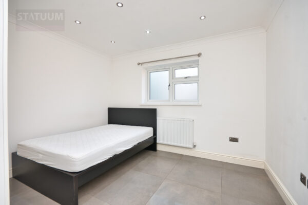 Eastern Avenue, Gants Hill, Redbridge